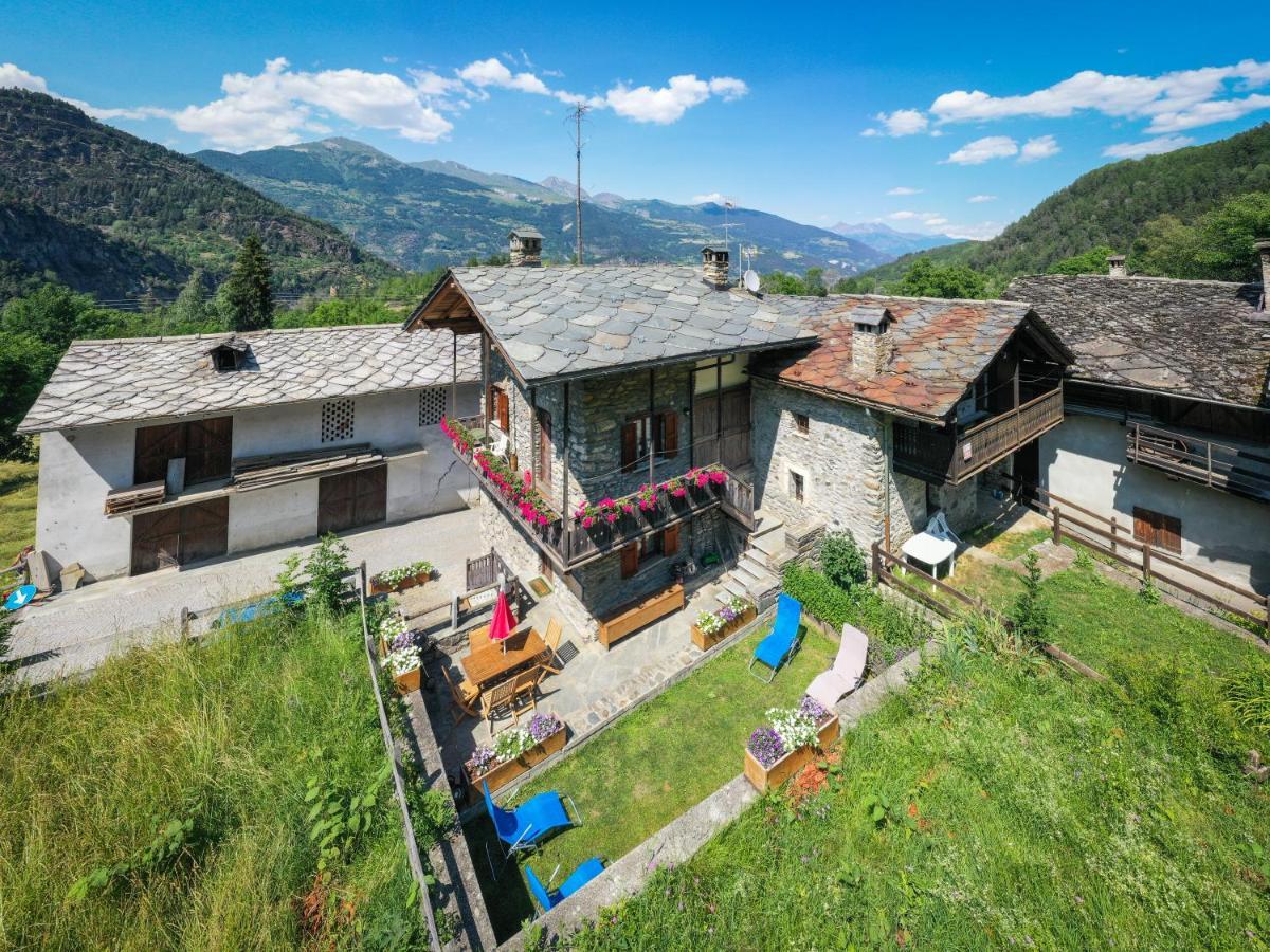 Casa Vacanze Grand-Haury Da Andrea Arvier Exterior photo